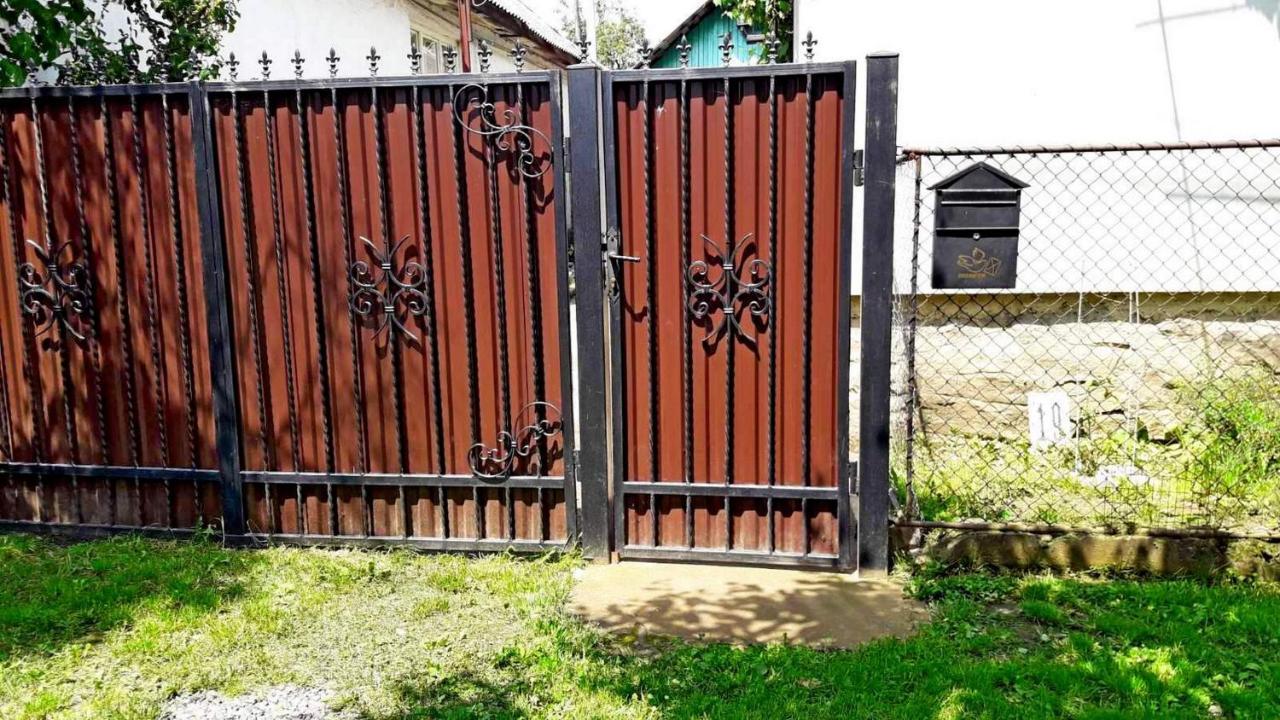 Villa Svalyavа Svaliava Eksteriør billede